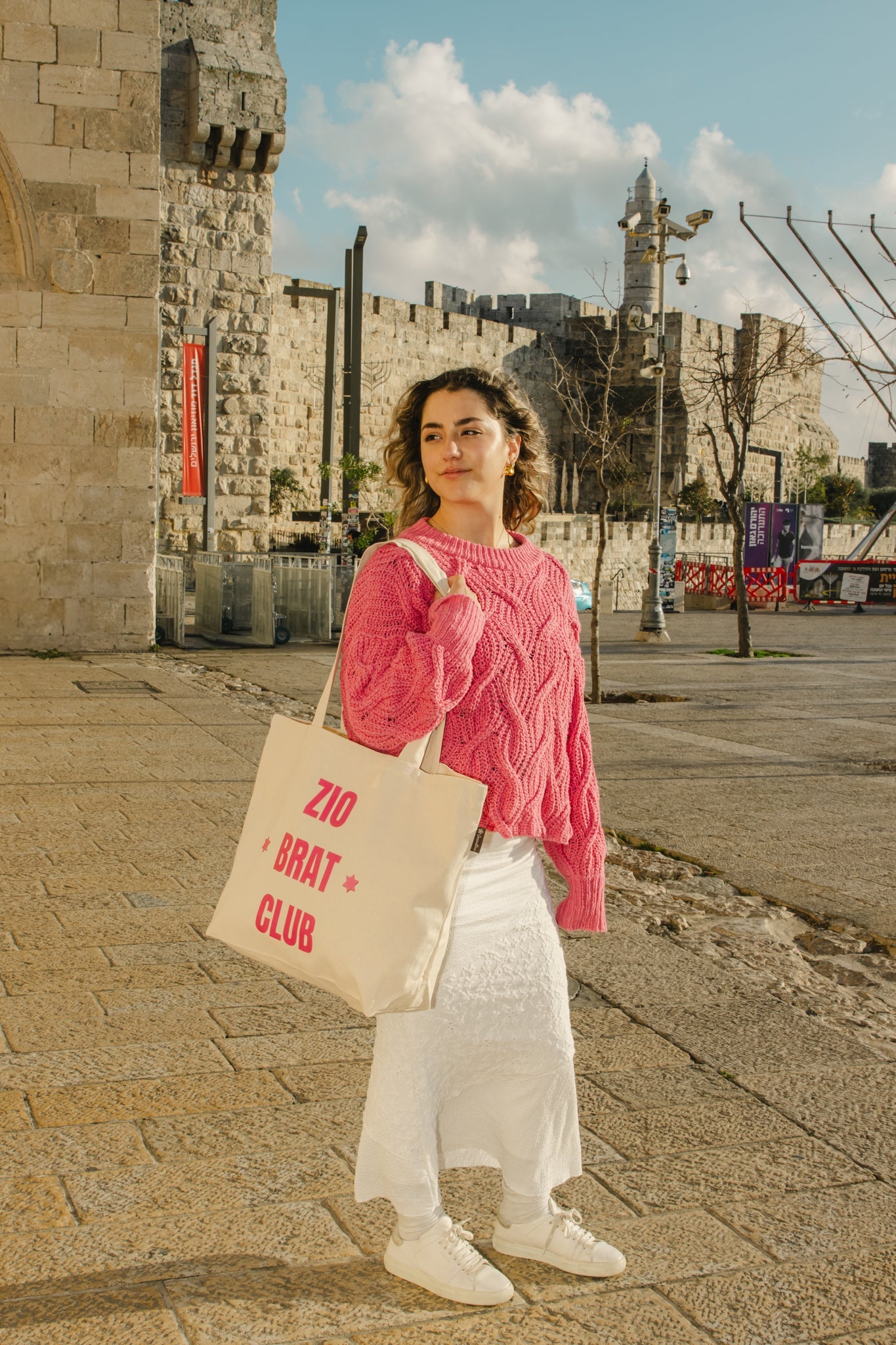 ZioBratClub Tote — lifestyle